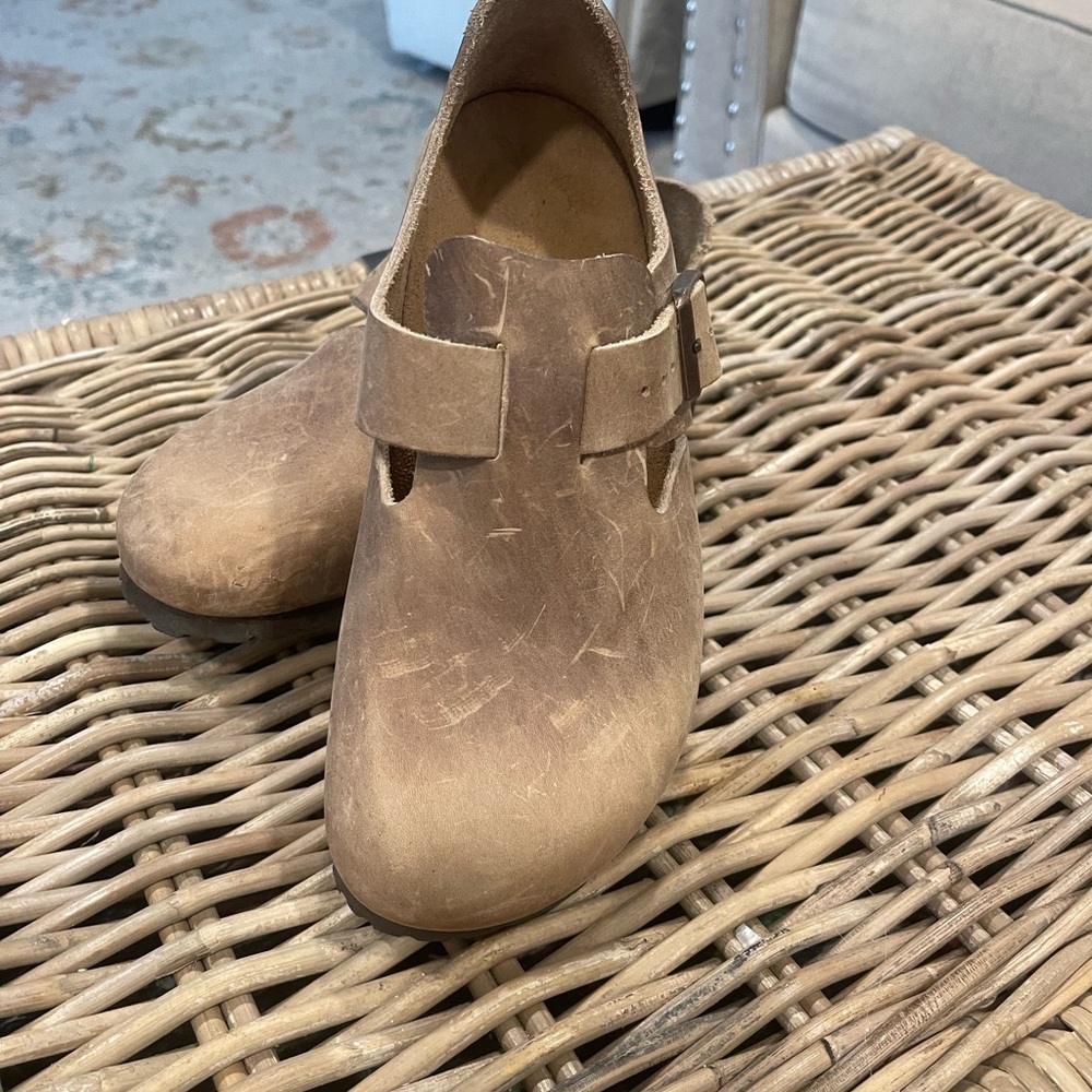 Birkenstock London oiled leather Tan Leather shoes sz 38